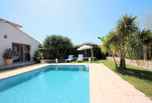 La villa corail, piscine chauffée de mai à sep