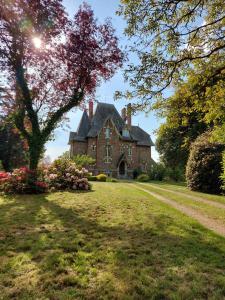 Séjour chez l'habitant Le Manoir des Rochers Les Rochers 53290 Bouère Pays de la Loire