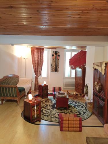 Les portes du jardin. Cosy exotic room SdB privée