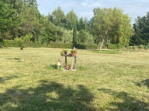 Séjour chez l'habitant Les trois cyprès 2464 Route de Caumont 84800 LʼIsle-sur-la-Sorgue Provence-Alpes-Côte d\'Azur