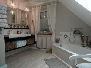 Séjour chez l'habitant Luana`s White Cottage 25 Ahornweg 26903 Surwold Basse-Saxe