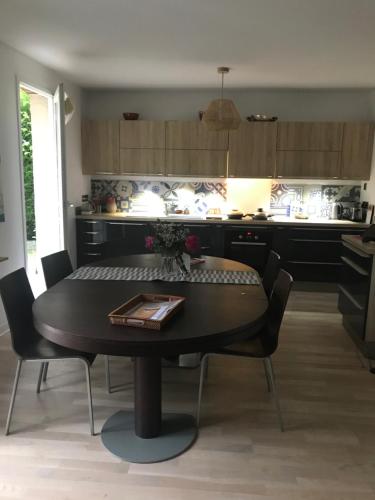 Lumineuse chambre privée au cœur du golf de Cergy-Vauréal