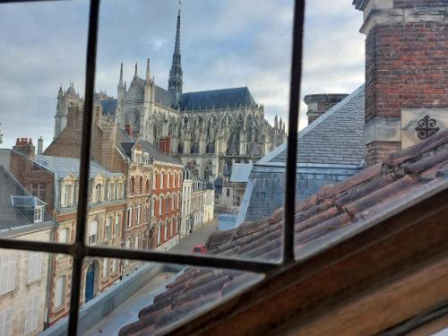 Maison au pied de la cathédrale Amiens centre