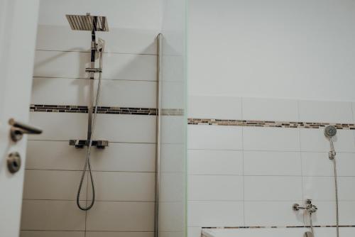 Mayen, Bäckerstraße, Ferienwohnung Zimmer 2, Innenstadt, nähe Nürburgring & Burg Eltz