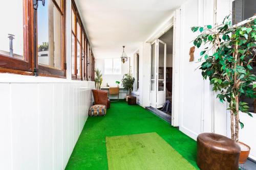 Paris Home Stay