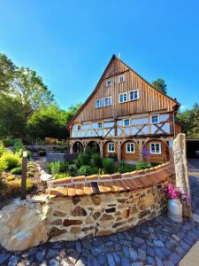 Séjour chez l'habitant Pferdehof am Burgsberg, Ferienzimmer, Monteurzimmer Wiesenweg 8 02782 Seifhennersdorf Saxe