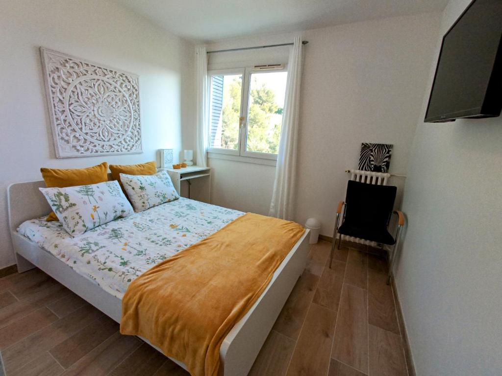 Private room in renovated fully equipped apartment - Tram 1 min walk 8 Boulevard Henri Sappia, 06100 Nice