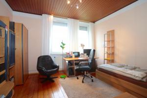 Private Rooms Relax Leoni (3789)