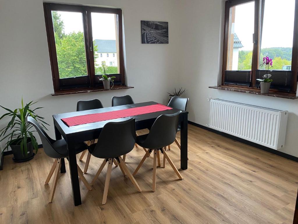 Ringtoys Rooms 5 Heiligen Weg, 53539 Welcherath