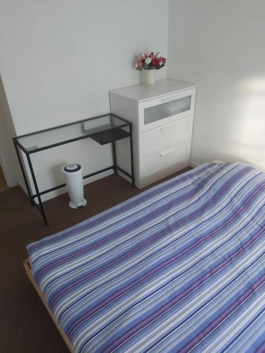 Room in 4 room apt - Serris