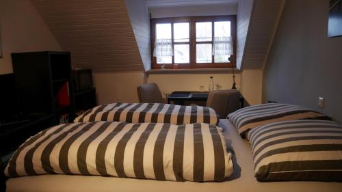 Ruhiges Zimmer Nähe Nürnberg Messe mit Wallbox