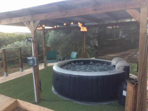 Séjour Balnéo Atypique, piscine chauffée toute l'année, jacuzzi,sauna,loisirs nature
