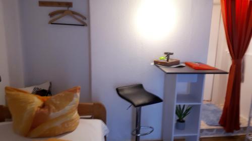 Souterran Zimmer