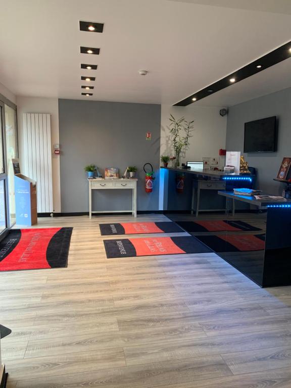 Stud SDB perso et taxi CDG extra 93600 Aulnay-sous-Bois