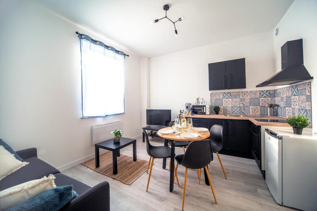 Studio chic avec salon et terrasse privée 59200 Tourcoing
