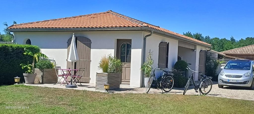 Séjour chez l'habitant Studio indépendant mios bourg 5 impasse  du catalpa 33380 Mios