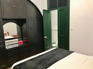 Sublime Black Bedroom