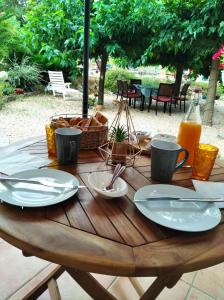 Séjour chez l'habitant SUITE 30 m2 IDEALE POUR 2 PERSONNES 35 IMPASSE DEI RABASSO 83340 Flassans-sur-Issole Provence-Alpes-Côte d\'Azur