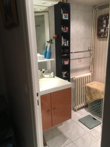 une chambre ENGHIEN LES BAINS centre gare