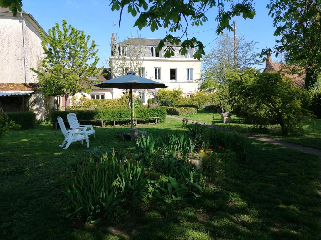 Séjour chez l'habitant une maison à la campagne marcilly 16 Rue du Puits Ferré 45340 Beaune-la-Rolande