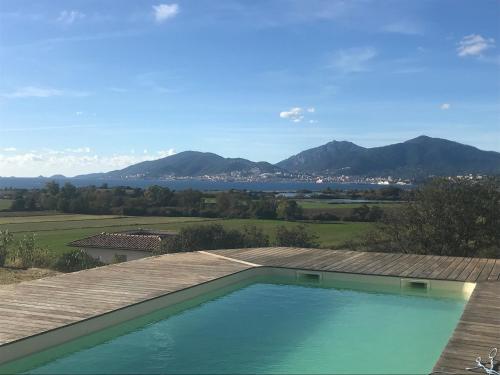 VILLA SANTONI