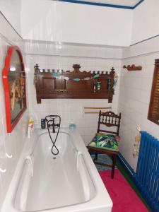 Vintage Dollhouses Collector