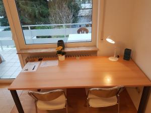 Zimmer 2 nahe Thoraxklinik mit Gemeinschaftsbad und Gemeinschaftsküche