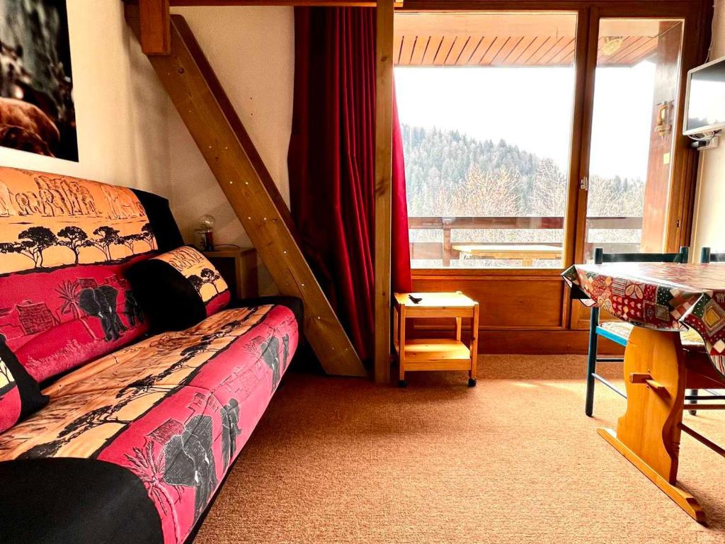 Zimmer Schmitz 56729 Anschau