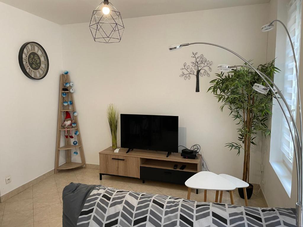 Appartement SÉJOUR INOUBLIABLE 40m2 SITES TOURISTIQUES 4 Rue de l'Asile, 30200 Bagnols-sur-Cèze