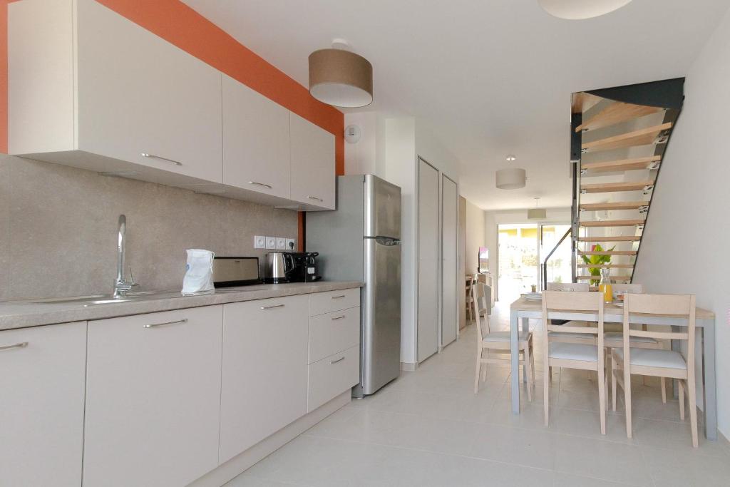 Appartement SELECT'SO HOME - Résidence Le Poséidon - Mazet en Duplex - Prestations de qualité & Services Hôteliers - POS-F 7 Avenue de la Mer, 83230 Bormes-les-Mimosas