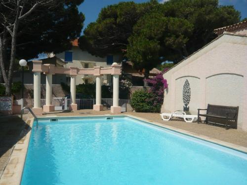 Semi-detached house in Sainte-Maxime La Nartelle france