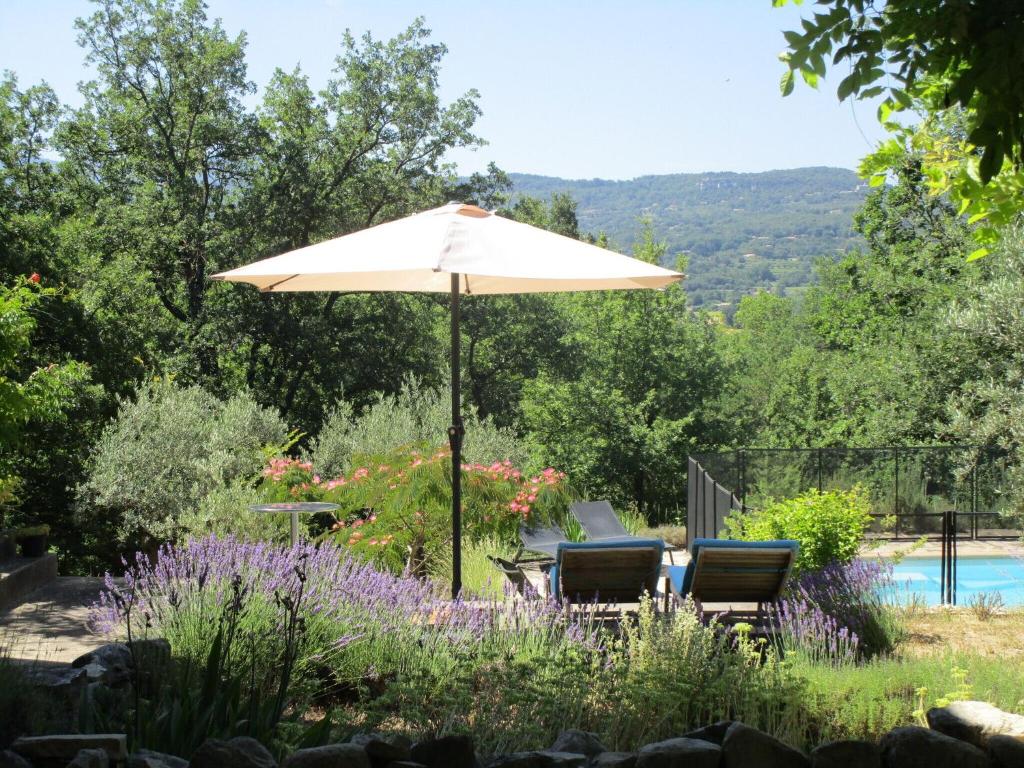 Villa Serena Villa in Saignon with Private Swimming Pool , 84400 Saignon