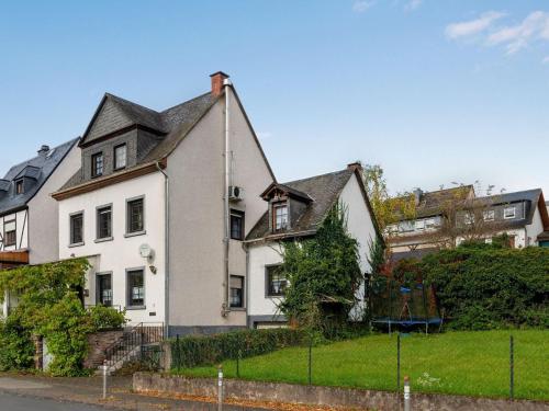 Serene Holiday Home in Nehren with a beautiful Garden Nehren allemagne