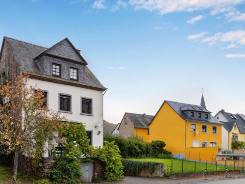 Maison de vacances Serene Holiday Home in Nehren with a beautiful Garden  Nehren