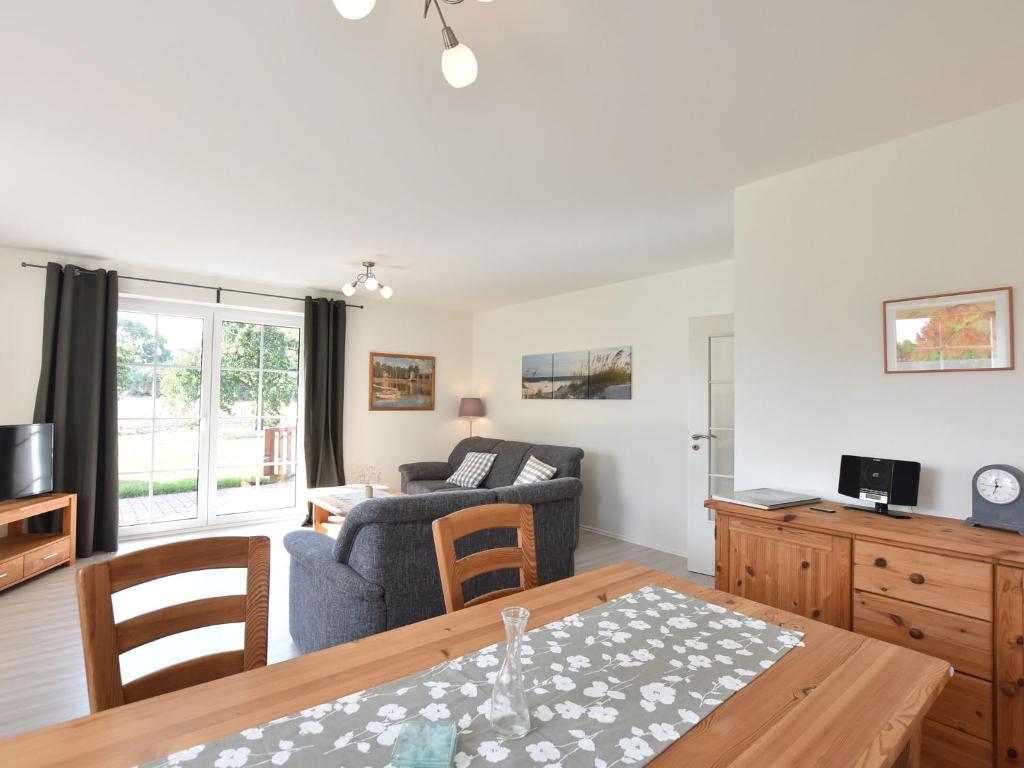 Maison de vacances Serene Holiday Home in Oldenburg in Holstein with Terrace , 23758 Dannau