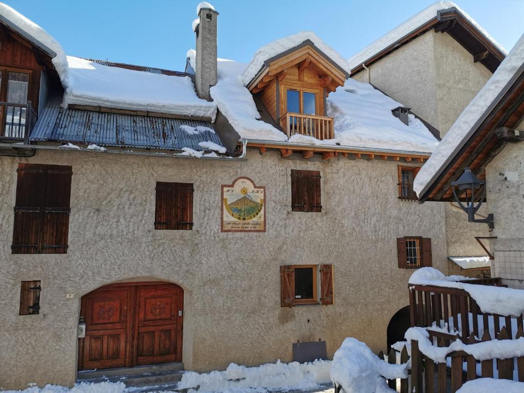 Appartement Serre Chevalier 1400 - Maison de village au coeur de la station au pied des pistes 7 Chemin du Touron, 05240 La Salle-Les-Alpes