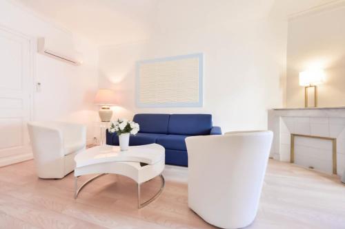 Appartement SERRENDY Heart of Cannes 2 minutes Croisette 5 minutes Palais 23 rue du Commandant André Cannes