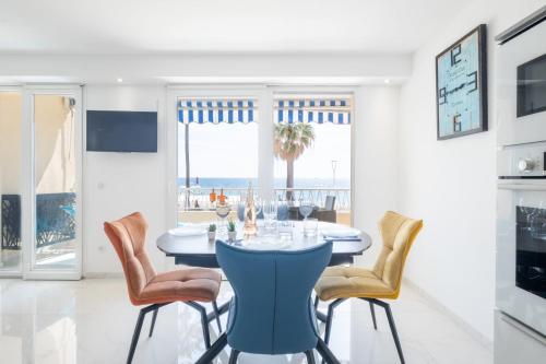 Appartement SERRENDY   IDEAL COUPLE !  2 pièces de style en front de mer ! 22 boulevard Jean Hibert Cannes