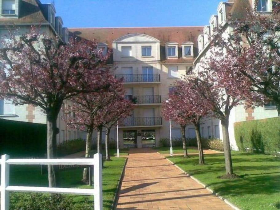 Appartement Sevigné Plage 18 Rue des Ouvres, 14800 Deauville