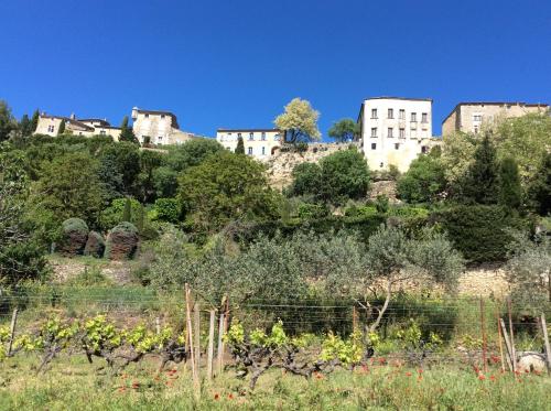 Simplicité et confort en Luberon Ménerbes france