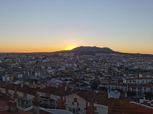 Appartement Sintra T3 duplex w magnificent views and balcony in Tapada das Mercês Rua Capitão Salgueiro Maia 10 Algueirão - Mem Martins