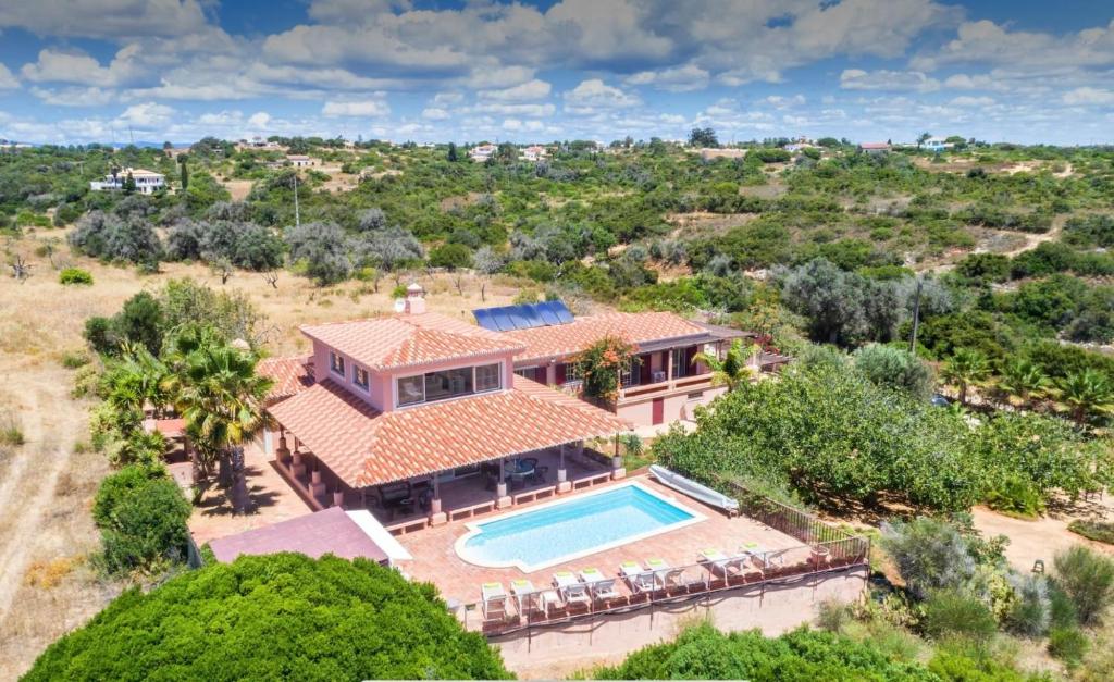 Villa Sitio da Marinha Sitio da Marinha, Praia da Marinha - Caramujeira, 8400-403 Lagoa