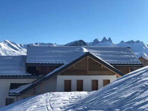 SKI LODGE La Toussuire france