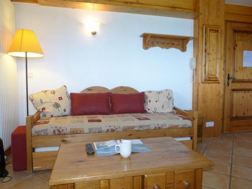 Appartements Skissim Premium - Résidence Les Hauts Bois 4* by Travelski Galerie commerciale Agence SKI et SOLEIL Aime-La-Plagne