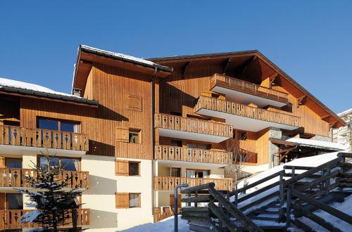 Appartements Skissim Select - Résidence L'Arollaie 4* by Travelski \ Peisey-Nancroix