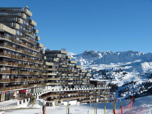 Skissim Select - Vue Mont Blanc by Travelski Aime-La-Plagne france