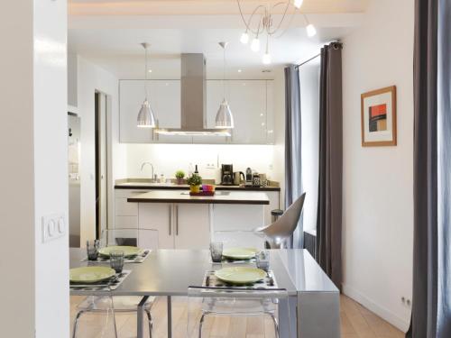 Sleek Apartments near Saint Germain Paris france