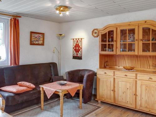 Snug Holiday Home in Altenfeld with Private Terrace Altenfeld allemagne