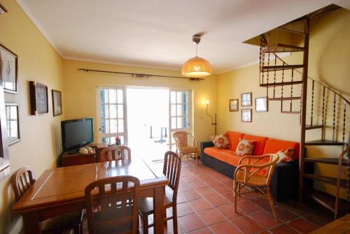 Sofia House - Baleal Island, Ocean view patio and bedroom Ferrel portugal