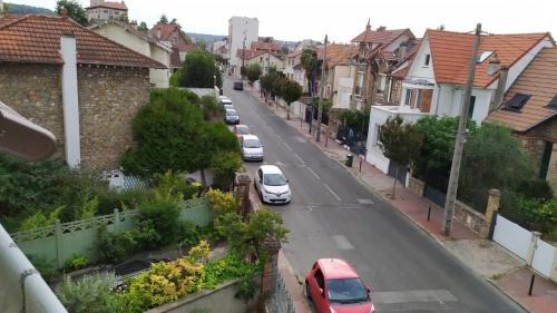 B&B / Chambre d'hôtes SOL'ANGE Maison d'Hotes 61 Rue de Fleury Clamart